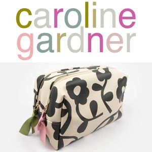 NWT ꕥ Caroline Gardner ~ Floral Large Travel Bag ꕥ